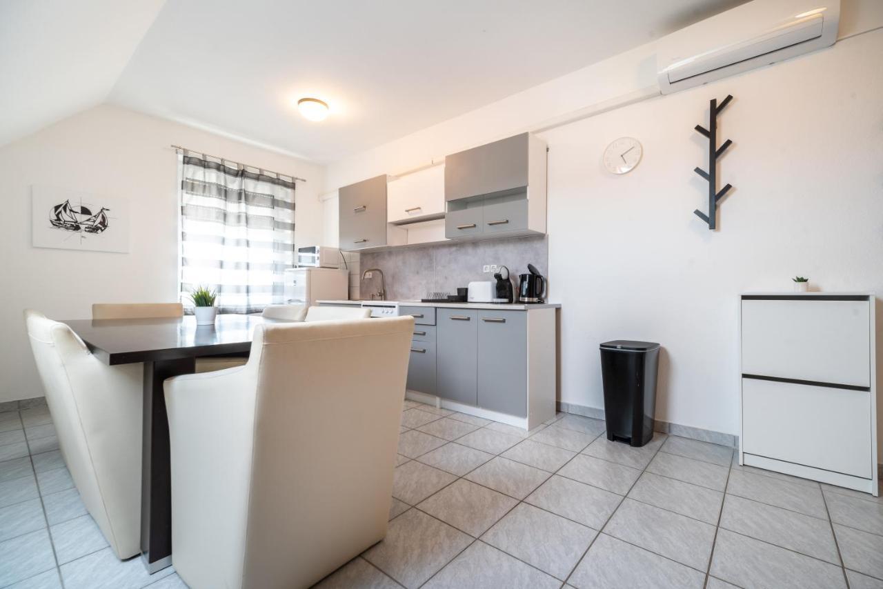 Grand Apartmanhaz Gyenesdiás Exteriér fotografie