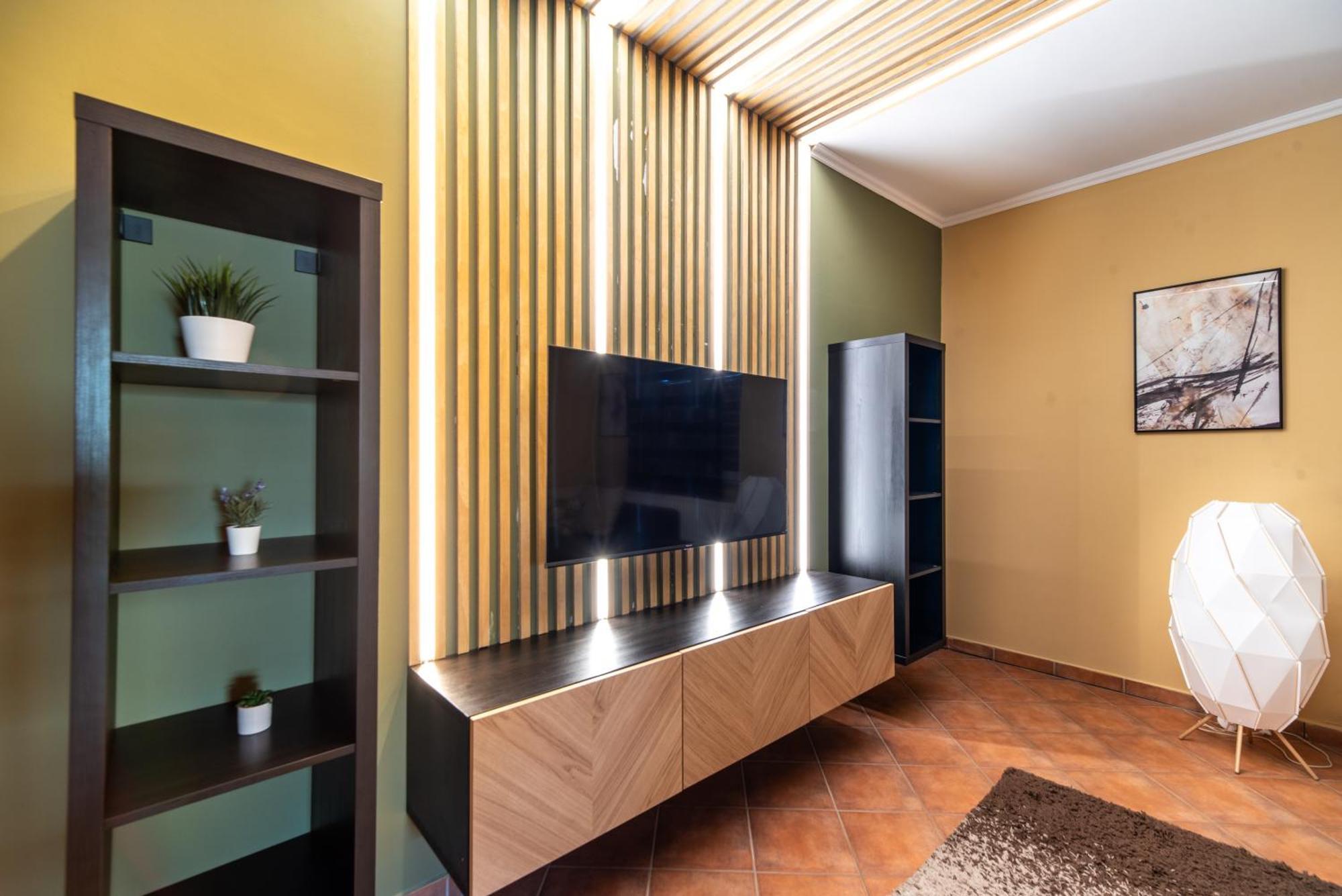 Grand Apartmanhaz Gyenesdiás Exteriér fotografie