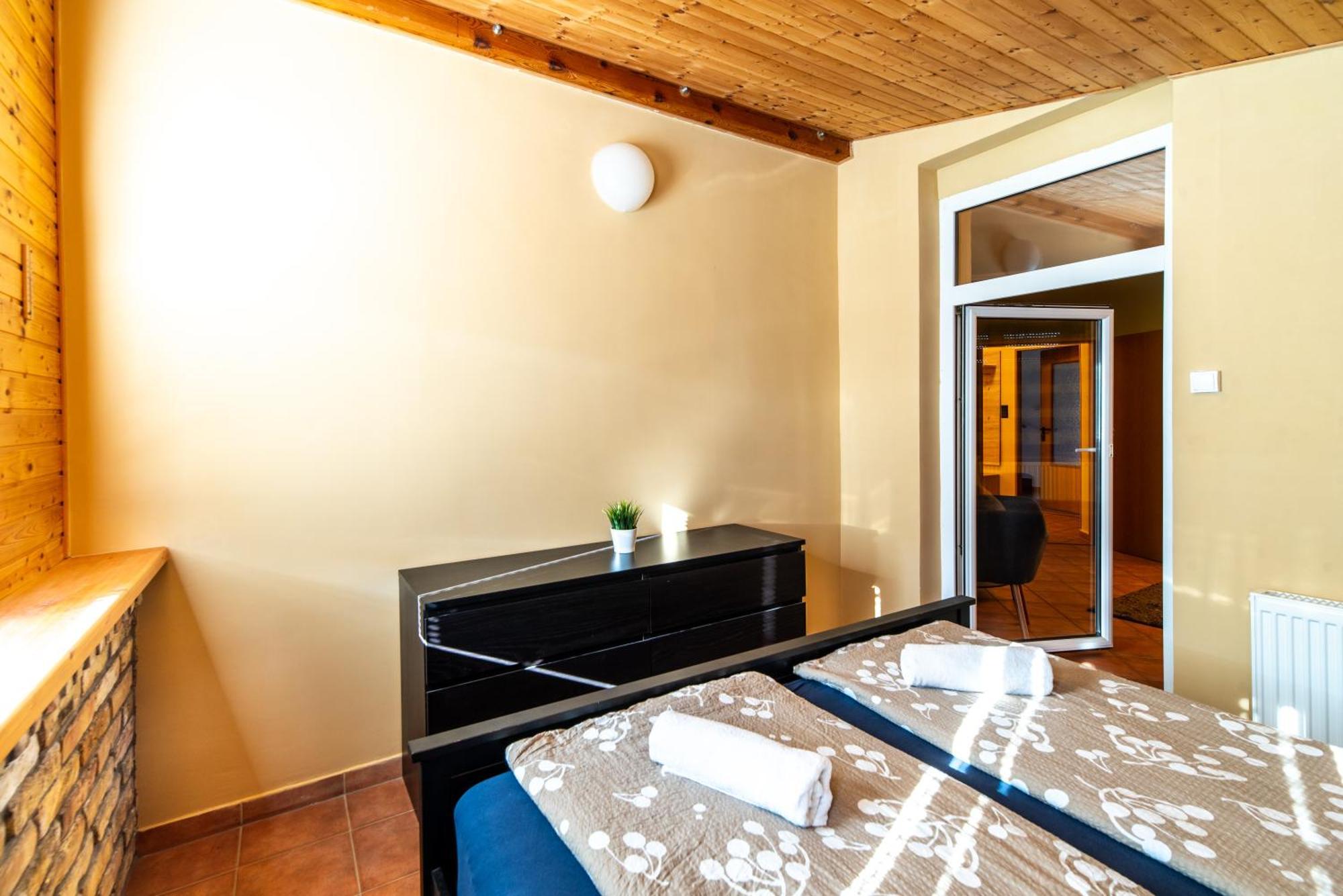 Grand Apartmanhaz Gyenesdiás Exteriér fotografie